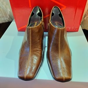 Aerosols brown ankle boots